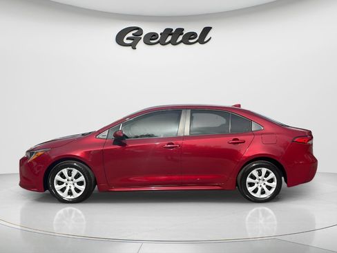 Used 2024 Toyota Corolla LE FWD image 8