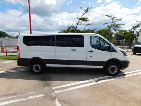 Used 2018 Ford Transit 350 XL RWD image 2
