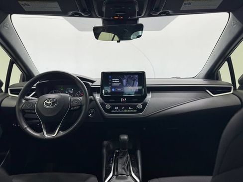 Used 2023 Toyota Corolla SE FWD image 6