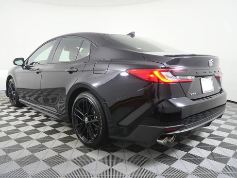 Used 2026 Toyota Camry SE w/ Multimedia Upgrade Package FWD image 5