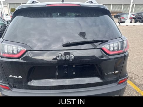 Used 2019 Jeep Cherokee Limited w/ Technology Group image 16