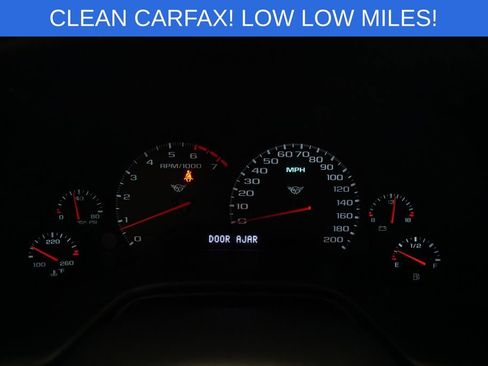 Used 1997 Chevrolet Corvette Coupe RWD image 2