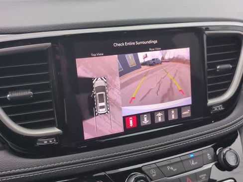 New 2026 Chrysler Pacifica Select image 29