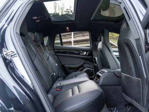 Certified 2023 Porsche Panamera image 50