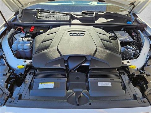 Used 2023 Audi Q7 3.0T Prestige w/ Prestige Package image 24