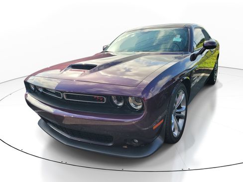 Used 2020 Dodge Challenger R/T RWD image 3
