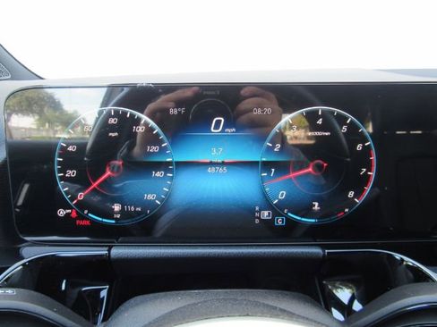 Used 2022 Mercedes-Benz GLA 250 4MATIC w/ Premium Package Lite image 38