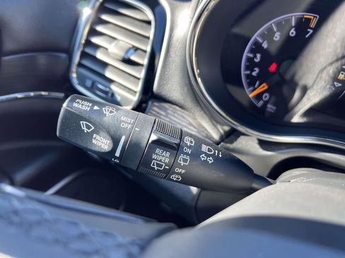 Used 2019 Jeep Grand Cherokee High Altitude image 35