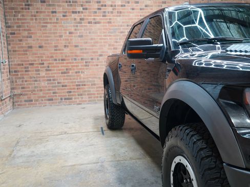 Used 2014 Ford F150 Raptor w/ Equipment Group 801A Luxury image 29