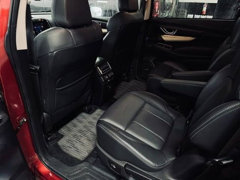 Used 2022 Subaru Ascent Touring image 24