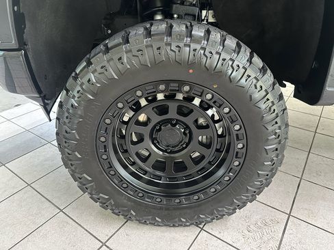 Certified 2026 Chevrolet Silverado 1500 LT AWD/4WD image 17