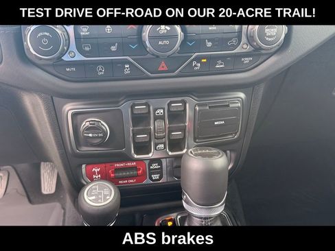 New 2026 Jeep Gladiator Rubicon AWD/4WD image 15