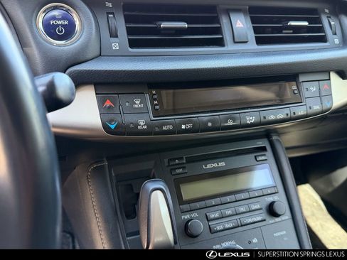 Used 2016 Lexus CT 200h FWD image 10