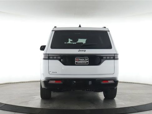 New 2026 Jeep Grand Wagoneer Limited AWD/4WD image 11