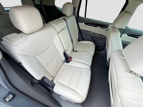 Certified 2024 Cadillac XT6 Premium Luxury w/ Technology Package FWD image 30