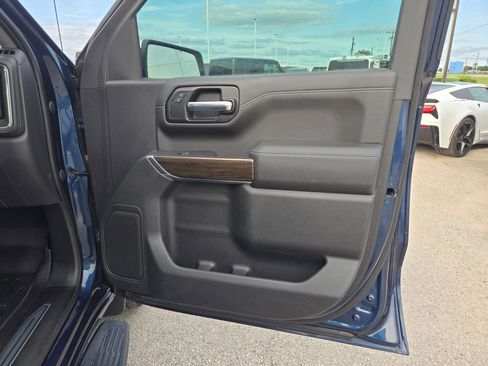 Used 2021 Chevrolet Silverado 1500 LT RWD image 27