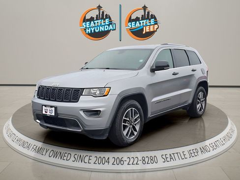 Used 2019 Jeep Grand Cherokee Limited RWD image 1