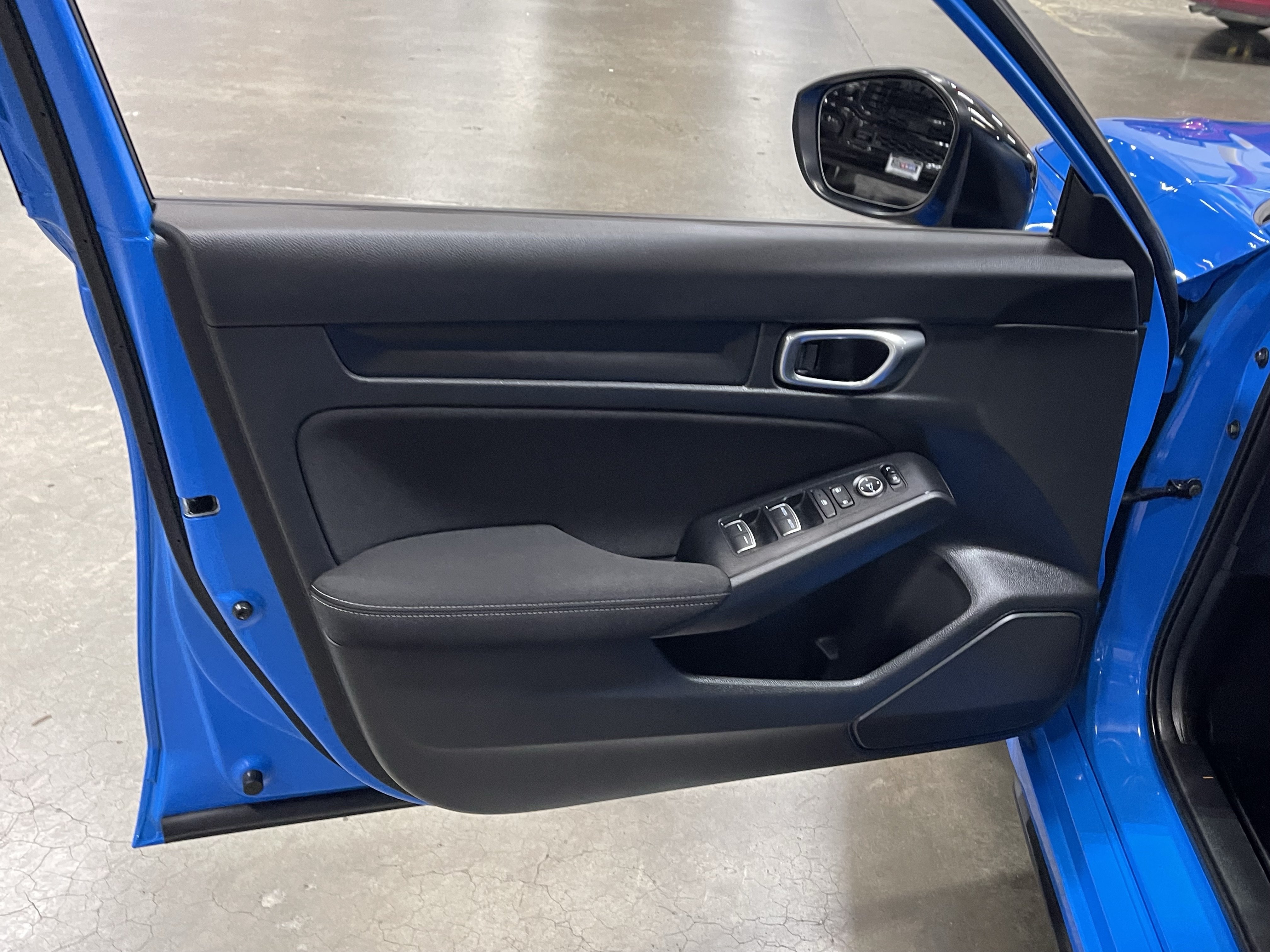 Used 2023 Honda Civic Sport image 16