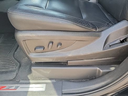 Used 2018 Chevrolet Silverado 1500 LT w/ All Star Edition AWD/4WD image 35