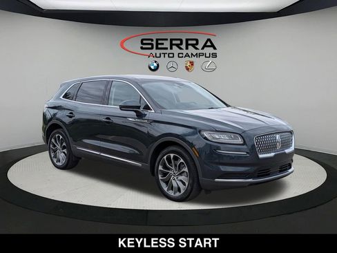 Used 2021 Lincoln Nautilus Reserve AWD/4WD image 16