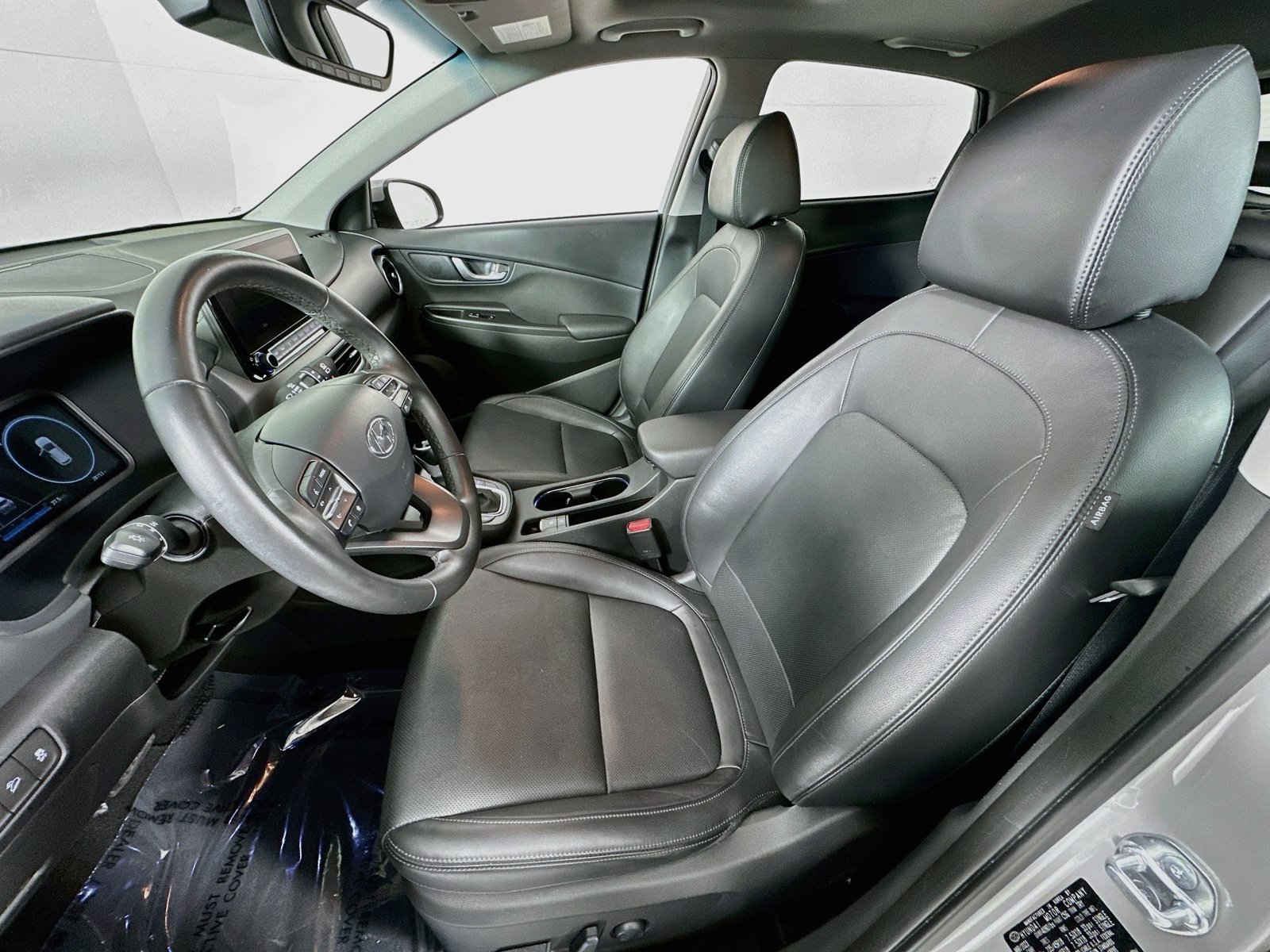 Used 2023 Hyundai Kona Limited FWD image 22