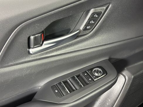 Used 2024 Toyota Prius Prime Premium w/ Advanced Technology Package FWD image 38