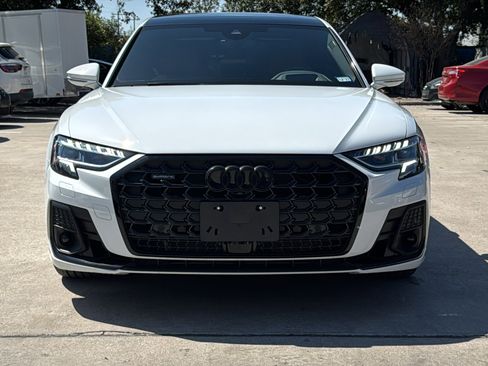 Used 2025 Audi A8 L 3.0T image 2