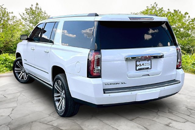 Used 2019 GMC Yukon XL Denali w/ Denali Ultimate Package RWD image 11