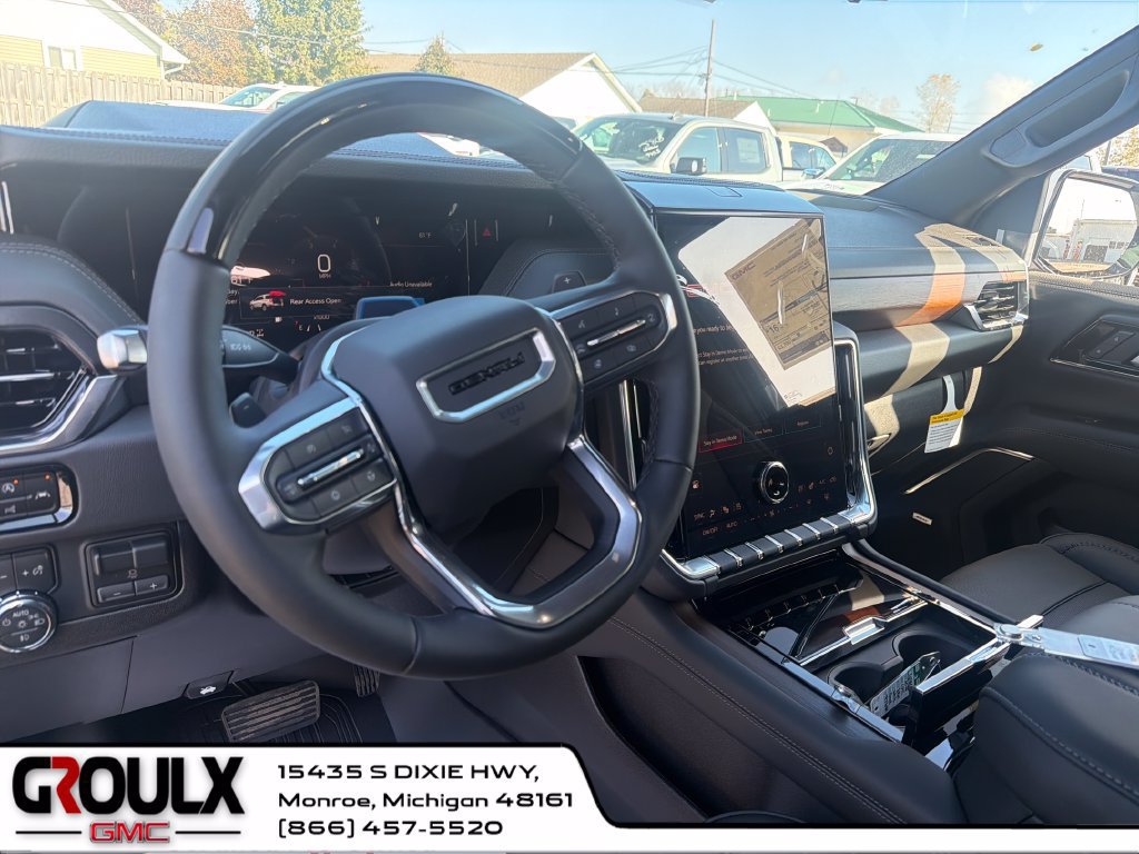 New 2027 GMC Yukon Denali w/ Denali Reserve Package AWD/4WD image 13