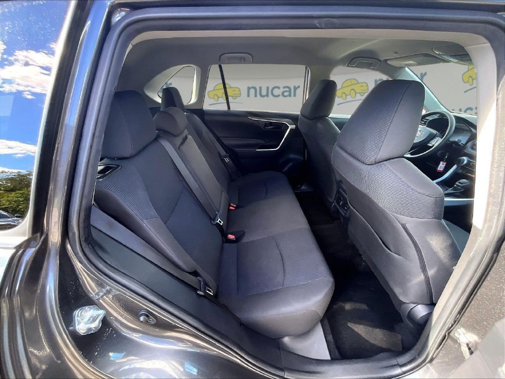 Used 2025 Toyota RAV4 LE AWD/4WD image 16