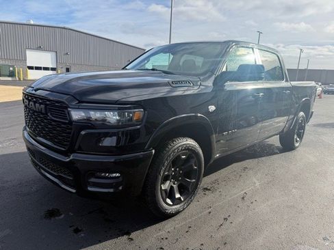 New 2026 RAM 1500 4x4 Crew Cab image 6