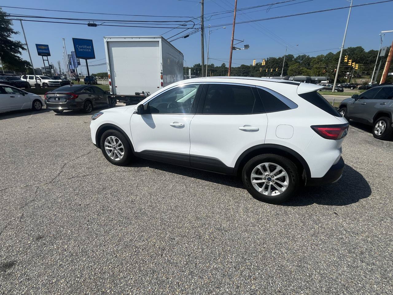 Used 2021 Ford Escape SE FWD image 17