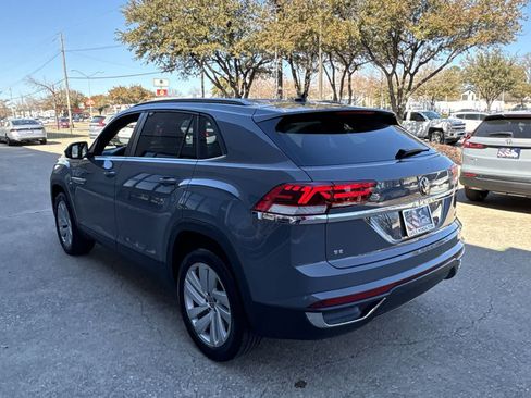 Used 2022 Volkswagen Atlas Cross Sport SE image 12