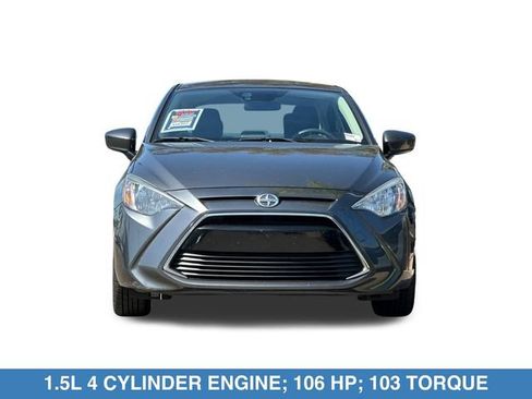 Used 2016 Scion iA FWD image 10