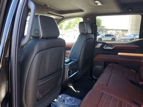 New 2026 GMC Sierra 1500 Denali Ultimate image 11