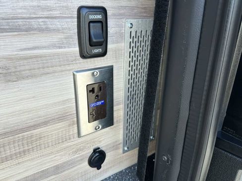 Used 2020 Mercedes-Benz Sprinter 3500 image 20