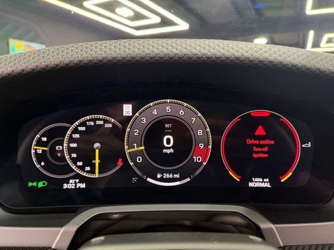 Used 2026 Porsche 911 GT3 RWD image 11