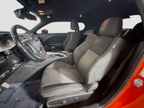 Used 2022 Dodge Challenger R/T w/ Blacktop Package image 22