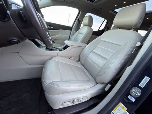 Used 2019 GMC Acadia Denali image 25