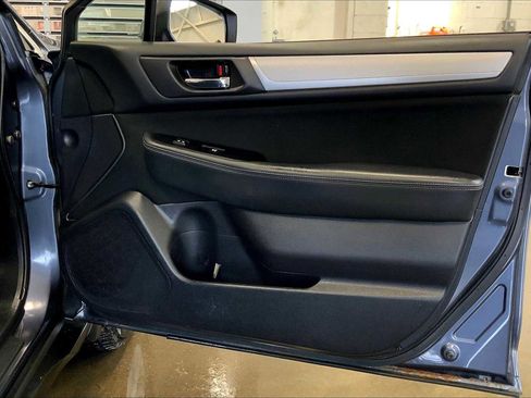 Used 2016 Subaru Outback 2.5i Premium image 21