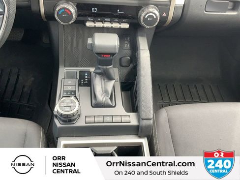 Used 2024 Toyota Tacoma TRD Off-Road AWD/4WD image 23