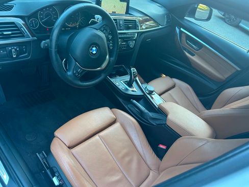 Used 2018 BMW 330i xDrive Sedan w/ Premium Package AWD/4WD image 24