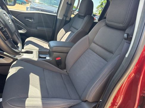 Used 2022 Nissan Frontier SV w/ Technology Package AWD/4WD image 8