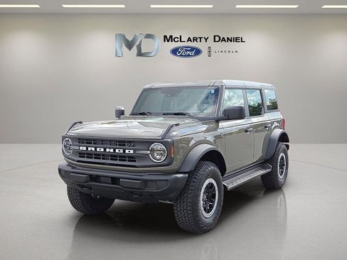 New 2025 Ford Bronco 4-Door w/ Sasquatch Package AWD/4WD image 2