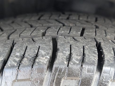 Used 2020 Lexus ES 300h w/ Premium Package image 25