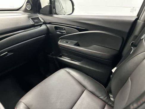 Certified 2023 Honda Ridgeline Black Edition image 13