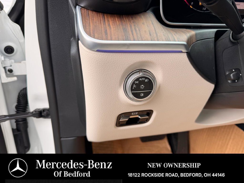 New 2026 Mercedes-Benz C 300 4MATIC Sedan image 9