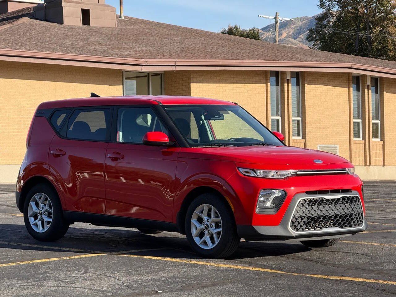 Used 2020 Kia Soul S FWD image 7