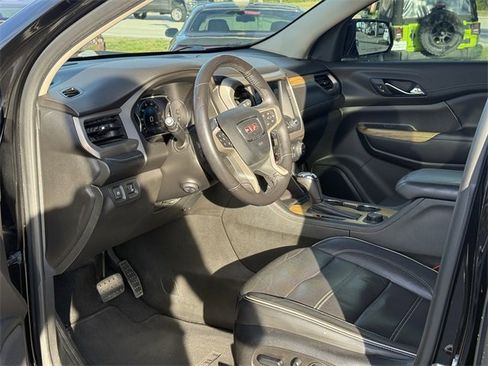 Used 2019 GMC Acadia Denali image 13