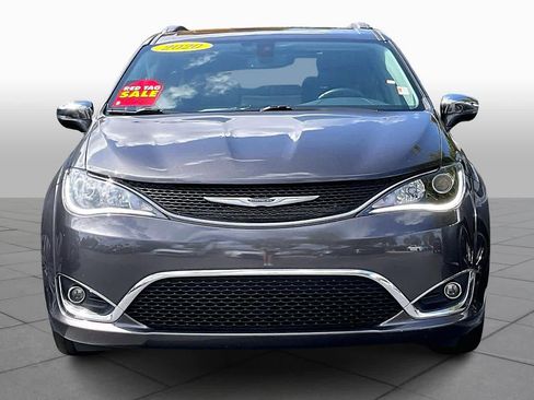 Used 2020 Chrysler Pacifica Limited image 4